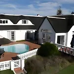Lagoon Lodge