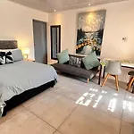 Lagoon Lodge