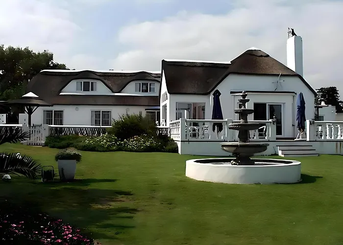 Lagoon Lodge