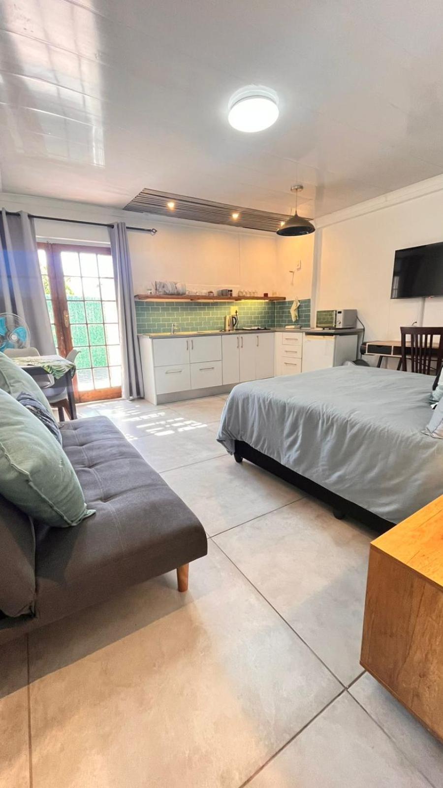 Lagoon Apartment